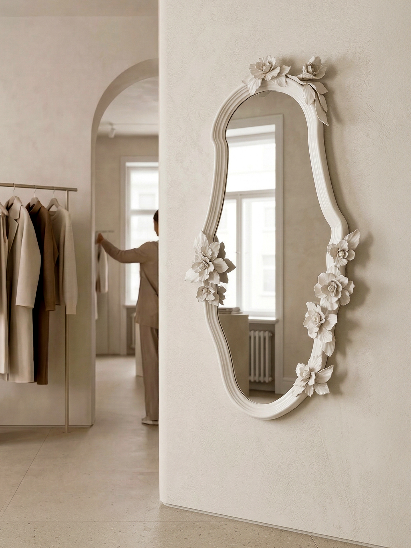 Arch mirror